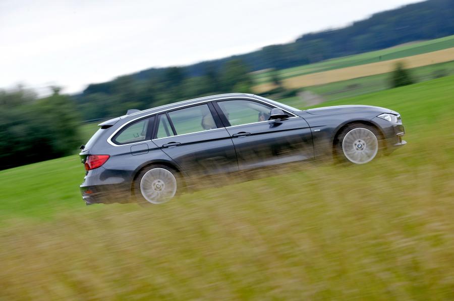  BMW 328i Touring Luxury 2012 года  (фото 189 из 200)